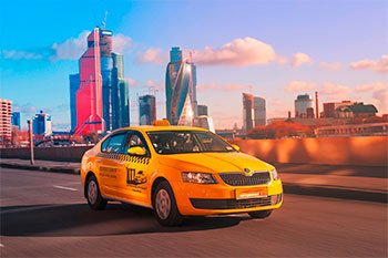 Реклама на такси в Санкт-Петербурге