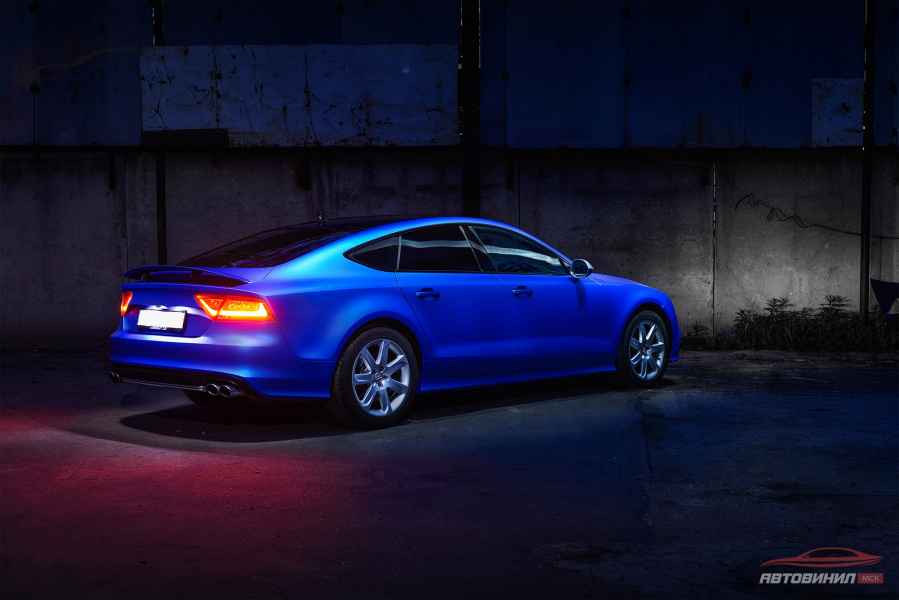 Audi A7 синий мат