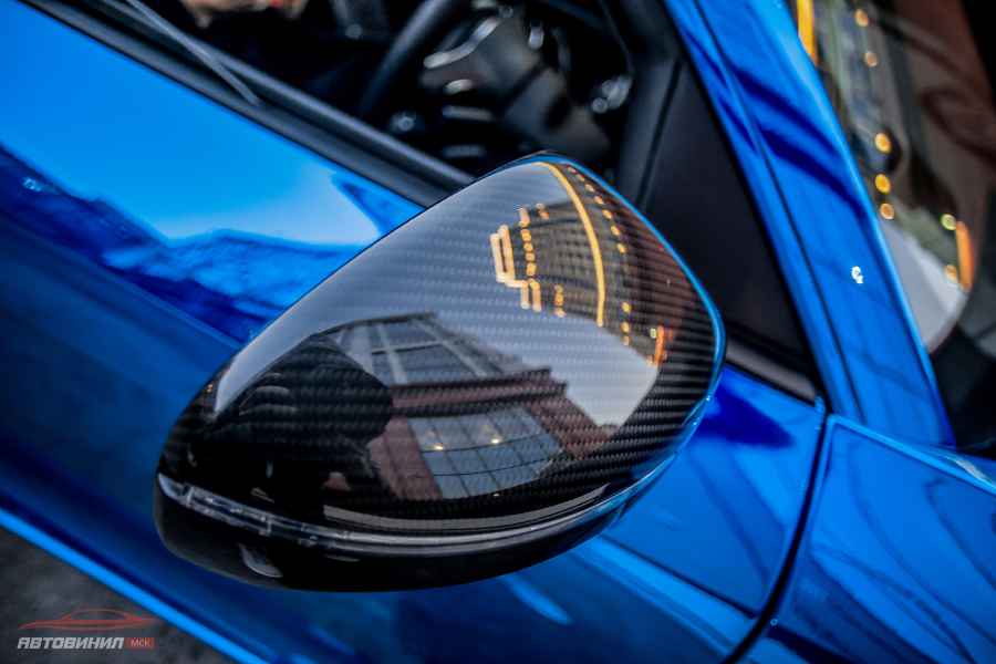 Audi R8 хром