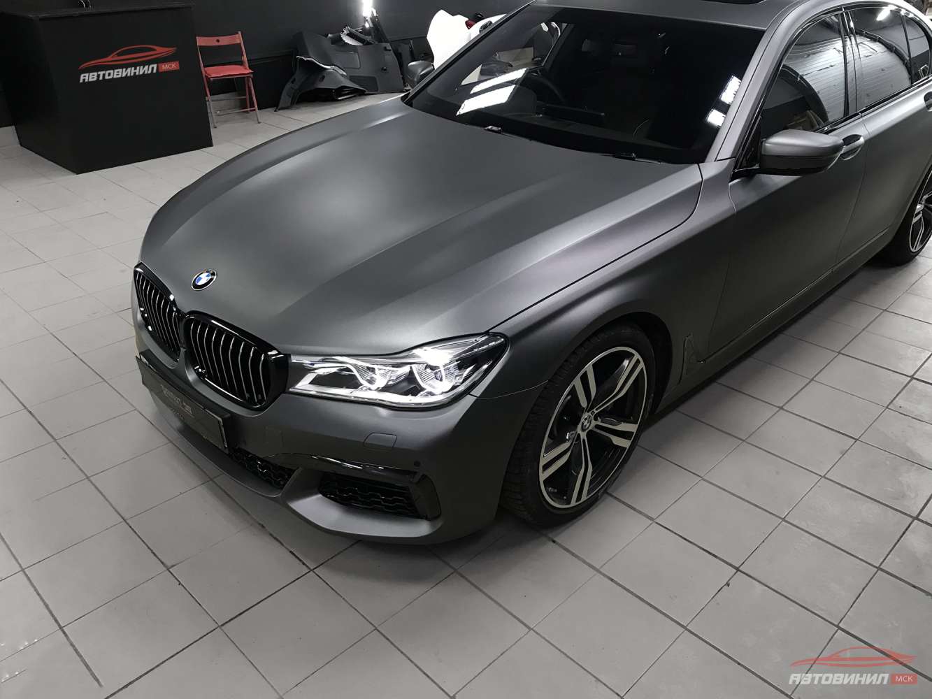 BMW Satin