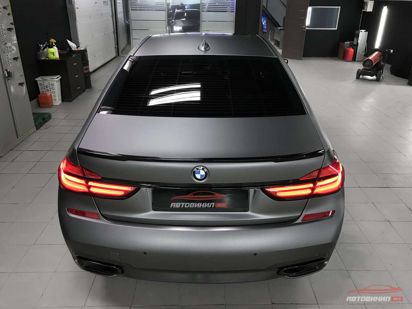 BMW Satin